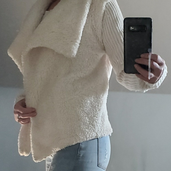 Calvin Klein sweater jacket shawl - Picture 3 of 3